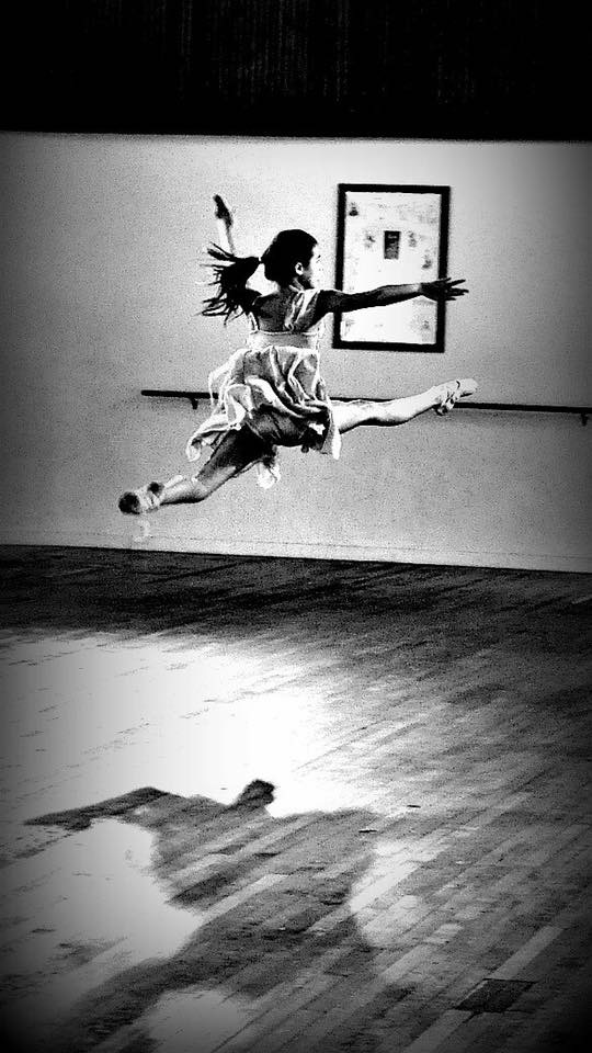 A class at the Old Forge studio — photograph 4