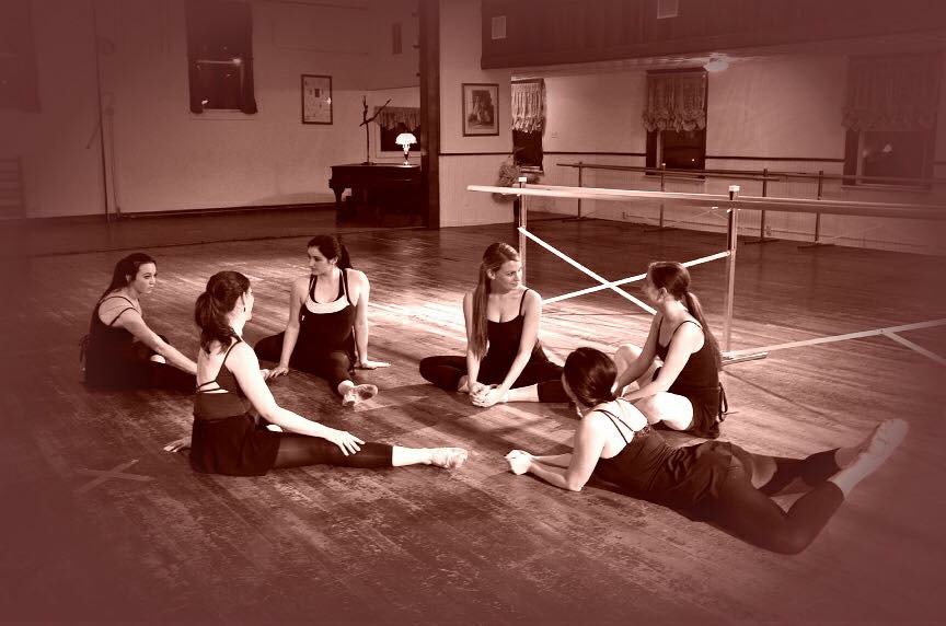 A class at the Old Forge studio — photograph 2