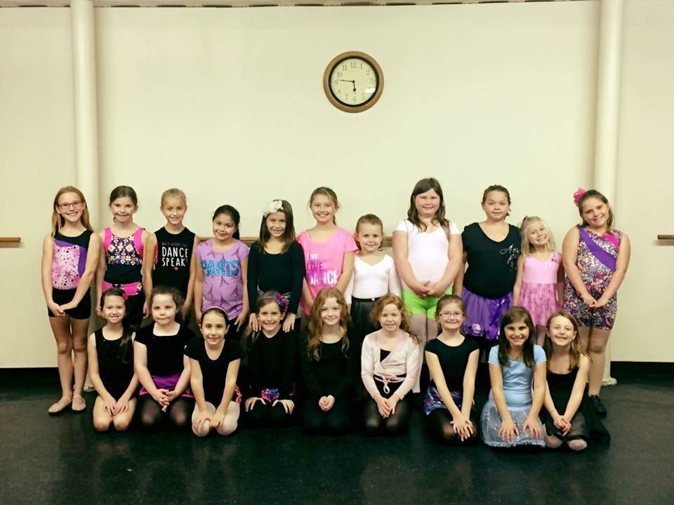 A class at the Old Forge studio — photograph 9